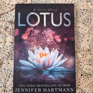 (3/$19.20) 📔 Lotus Paperback Novel